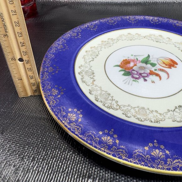 Paragon by Appointment Potters To Her Majesty The Queen Elizabeth 10inch Plate - Picture 2 of 13